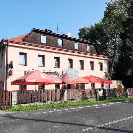 Penzion Restaurace Zatisi Rumburk Exterior photo