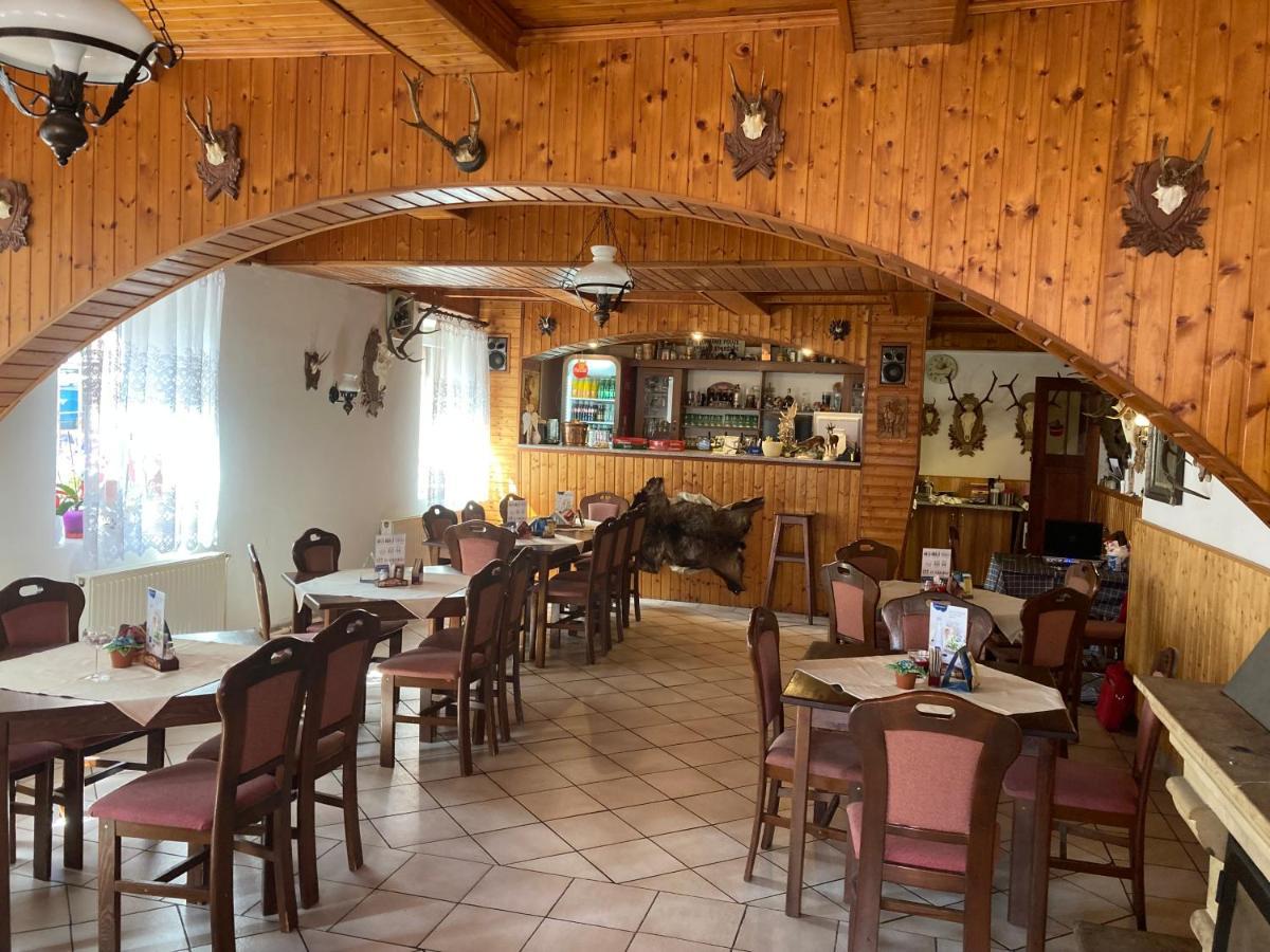 Penzion Restaurace Zatisi Rumburk Exterior photo