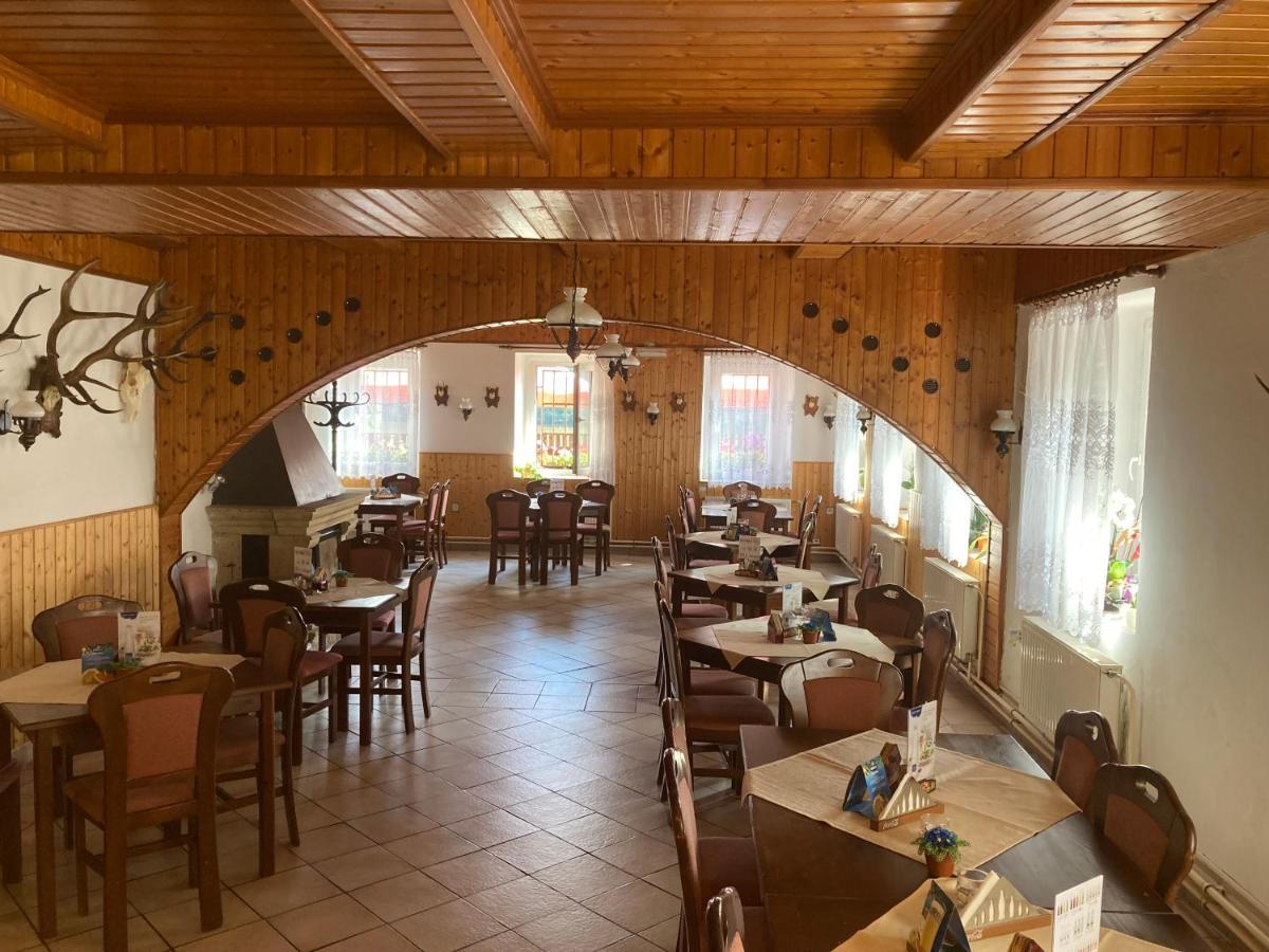 Penzion Restaurace Zatisi Rumburk Exterior photo